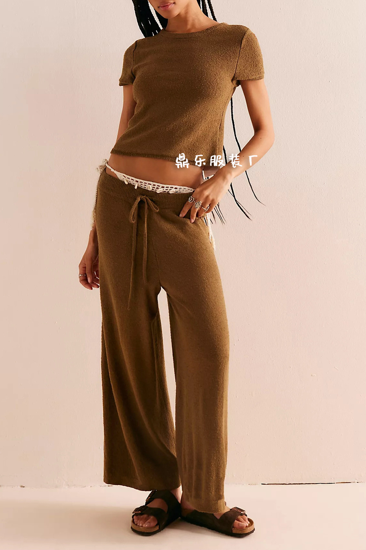 Women's Solid Color Knit Short Sleeve Top and Pants Set