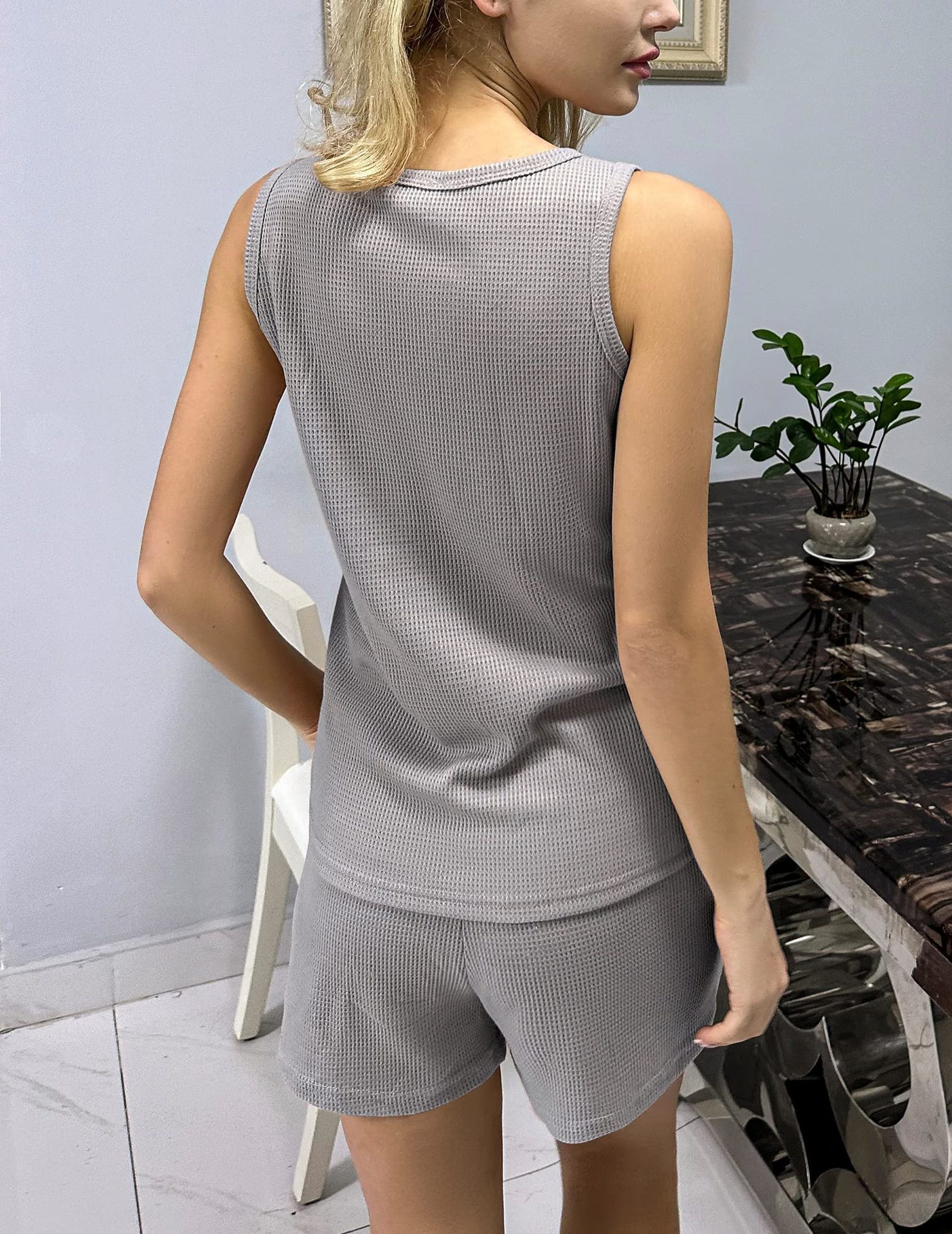 Women's V-Neck Tank Top and Shorts Set Waffle Knit Loose Casual Sportswear