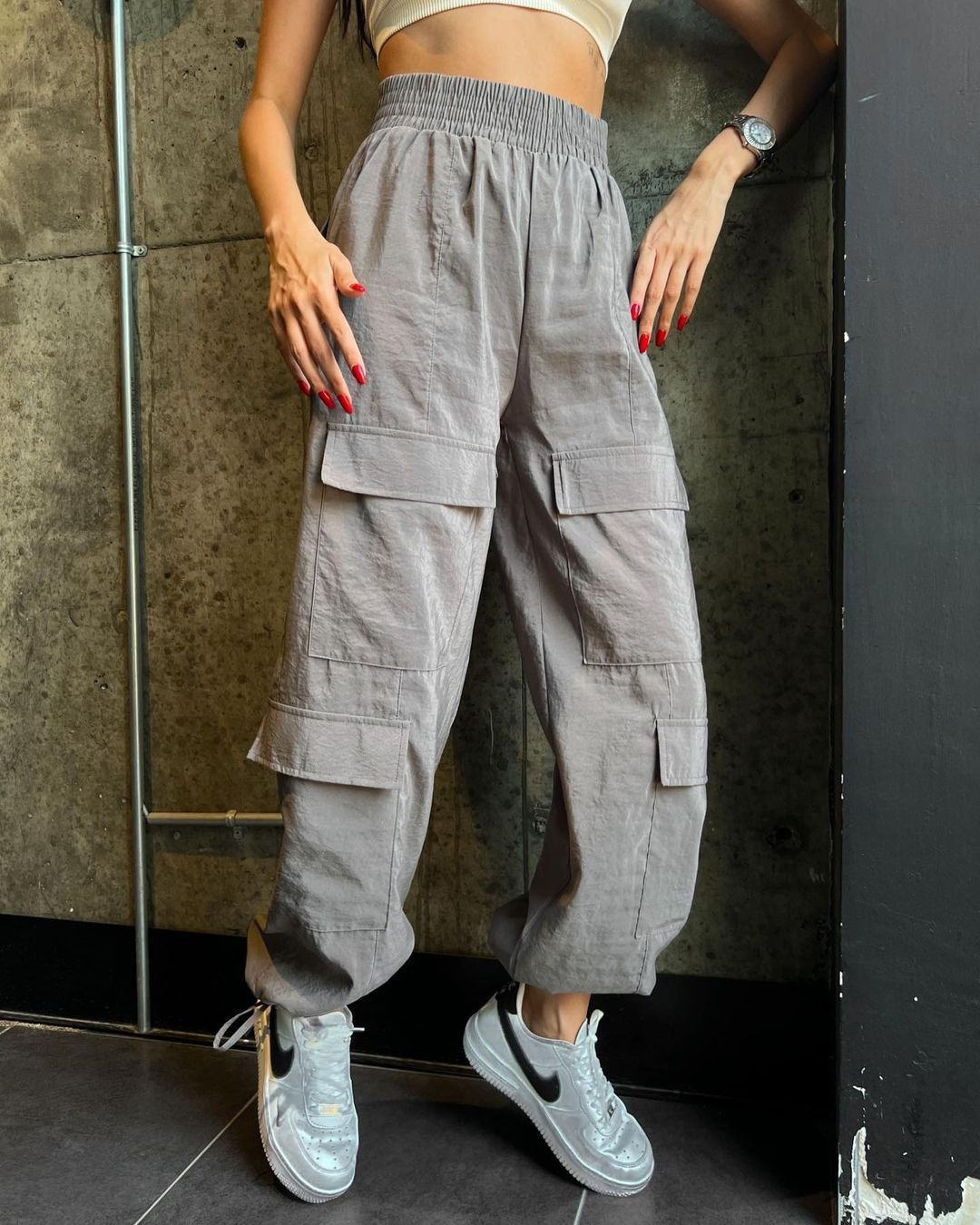 Women's Loose Fit Solid Cargo Pants with Pockets