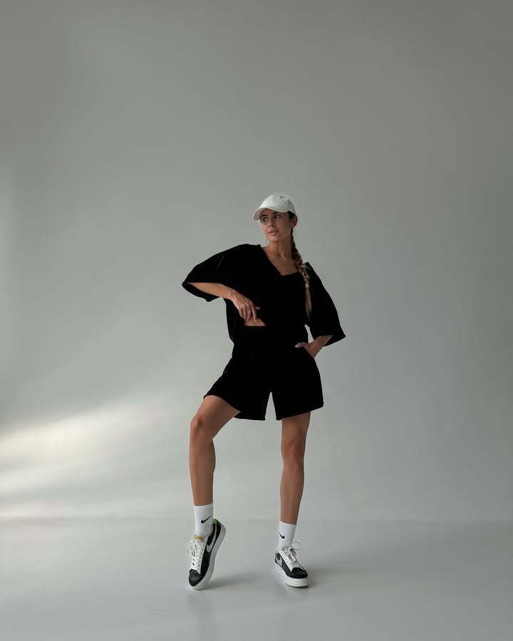 Women's Solid V-Neck Short Sleeve Button Shorts Two-Piece Set