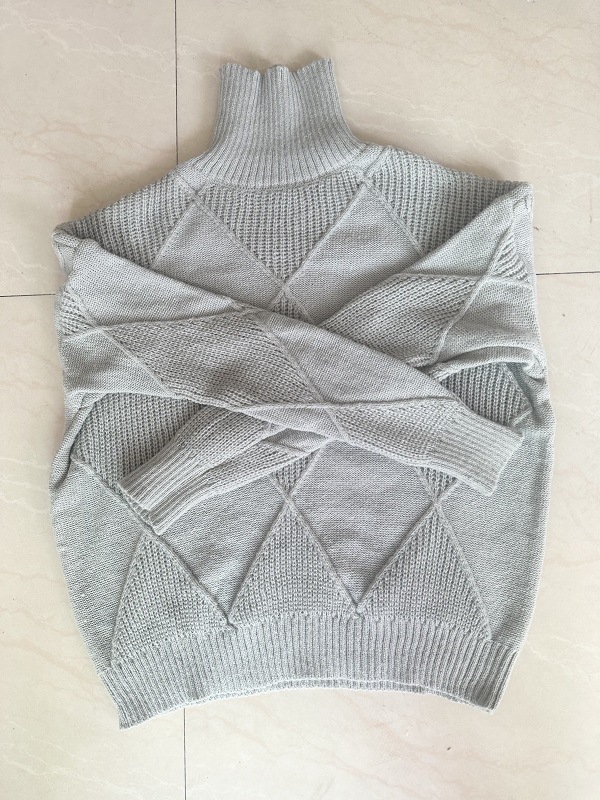Women's Loose High Neck Diamond Knit Sweater