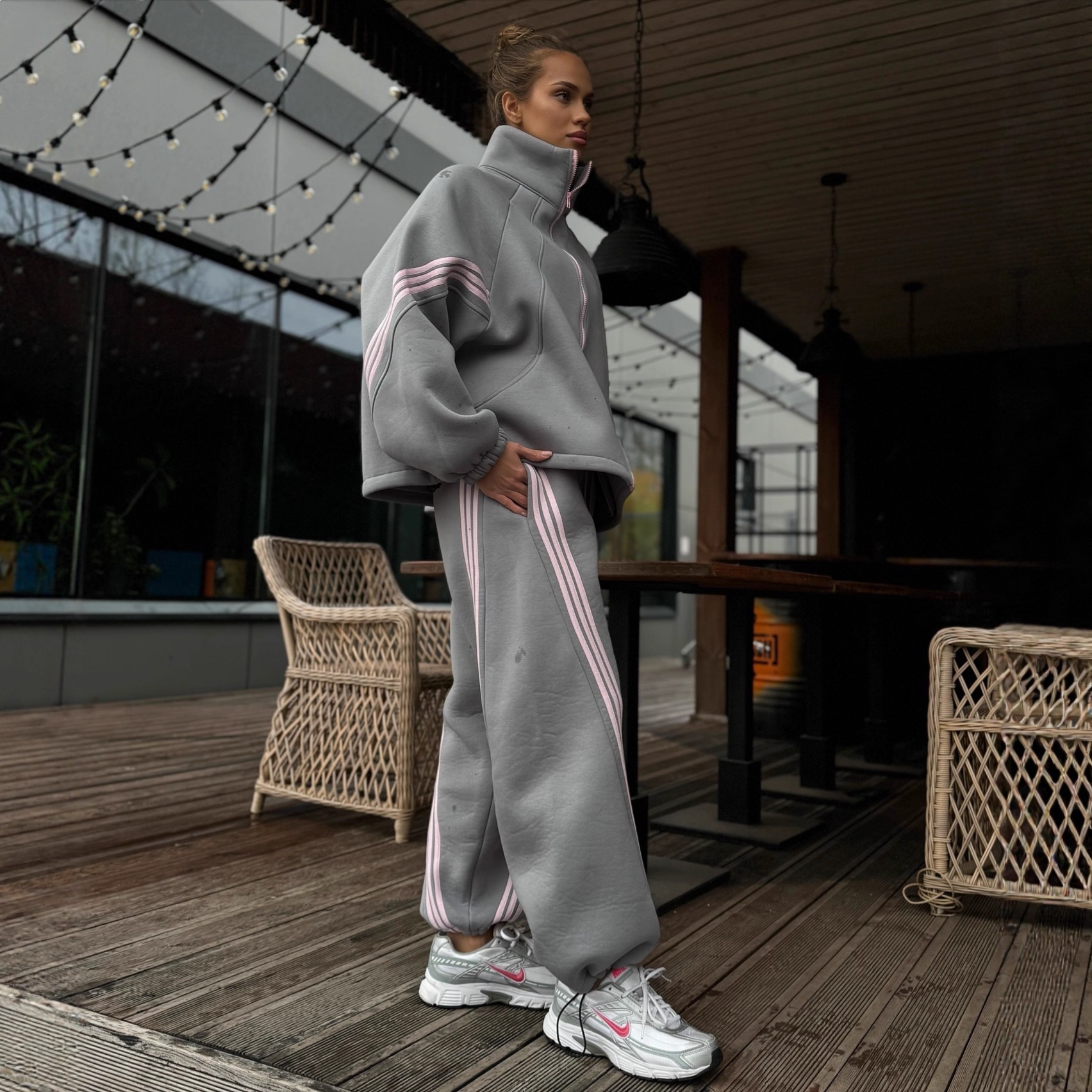 Striped Colorblock Stand Collar Zip Jacket & Elastic Waist Pants Set