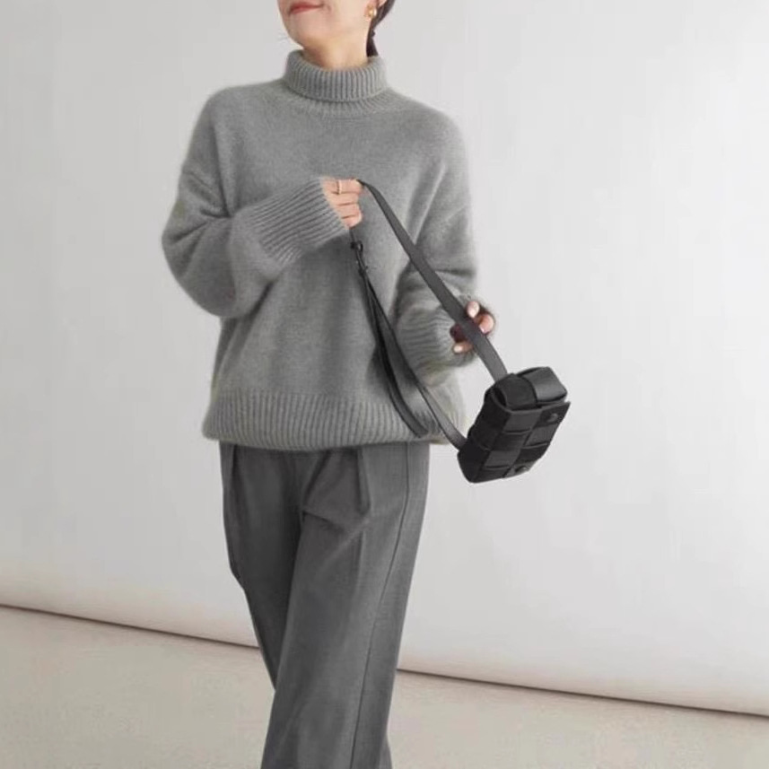 Women's Thick Solid Turtleneck Short Pullover Loose Sweater