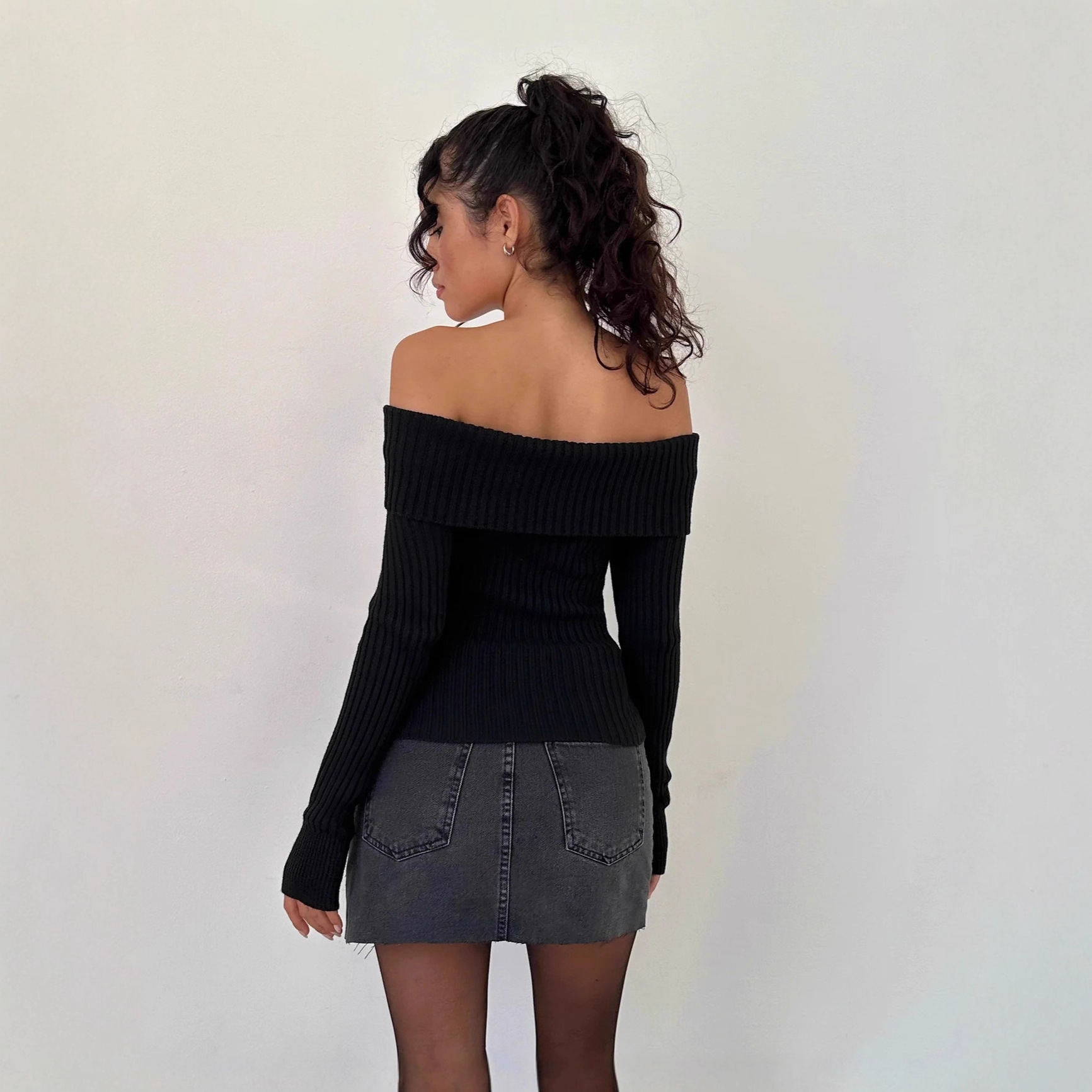 Sexy One-Shoulder Ribbed Slim-Fit Sweater with Oversized Collar