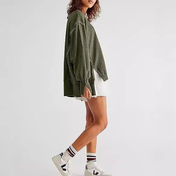 Women's Oversized Crewneck Sweatshirt with Side Slit Long Sleeves