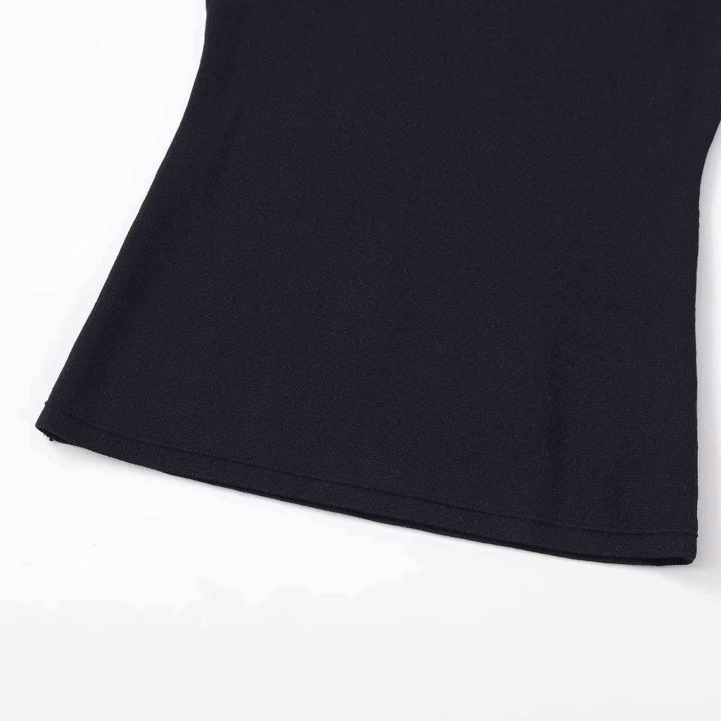 Retro Color-Block Knit Top with Flutter Sleeves