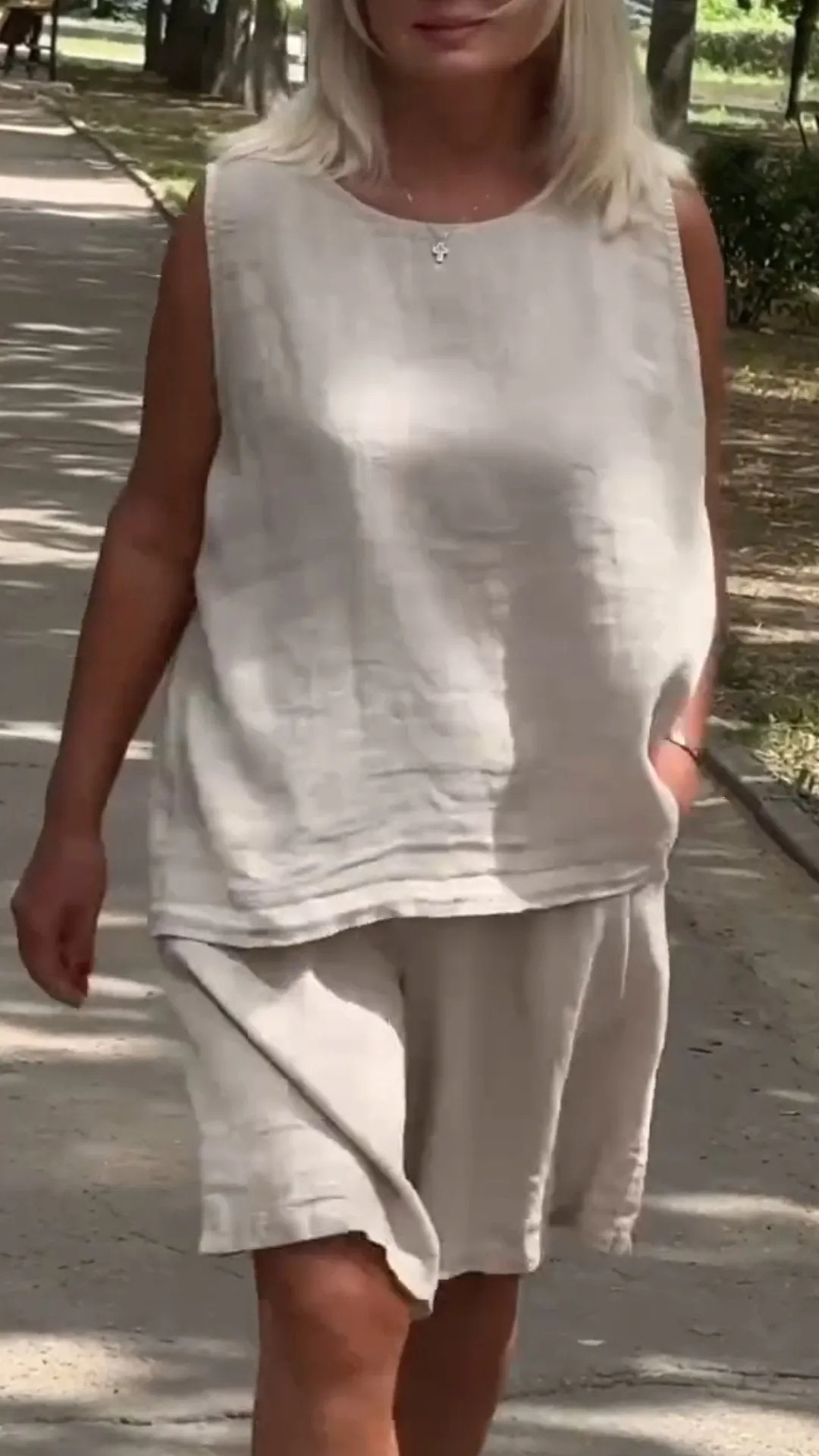 Women's Cotton Linen Sleeveless Round Neck Top and Shorts Casual Set