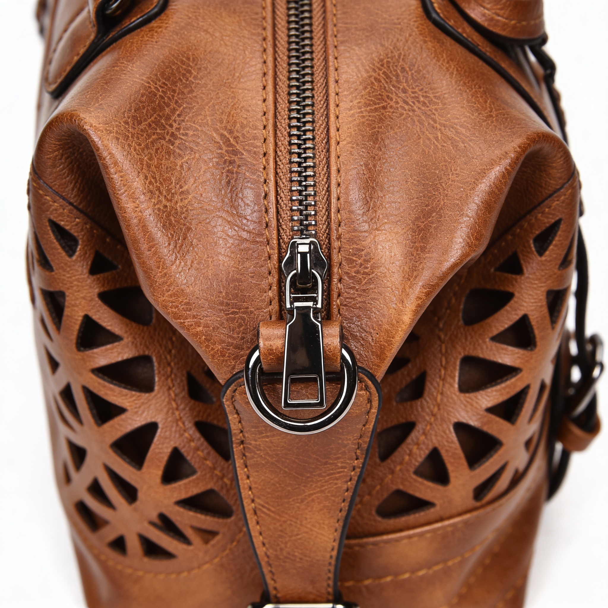 Handbag worn in multiple ways for Versatile Carrying Comfort