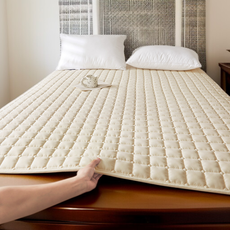 Thin mattress protector for bed comfort