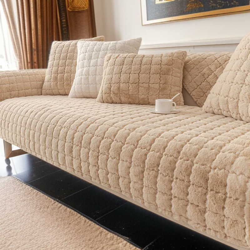 Universal cushion cover fitting various seat shapes