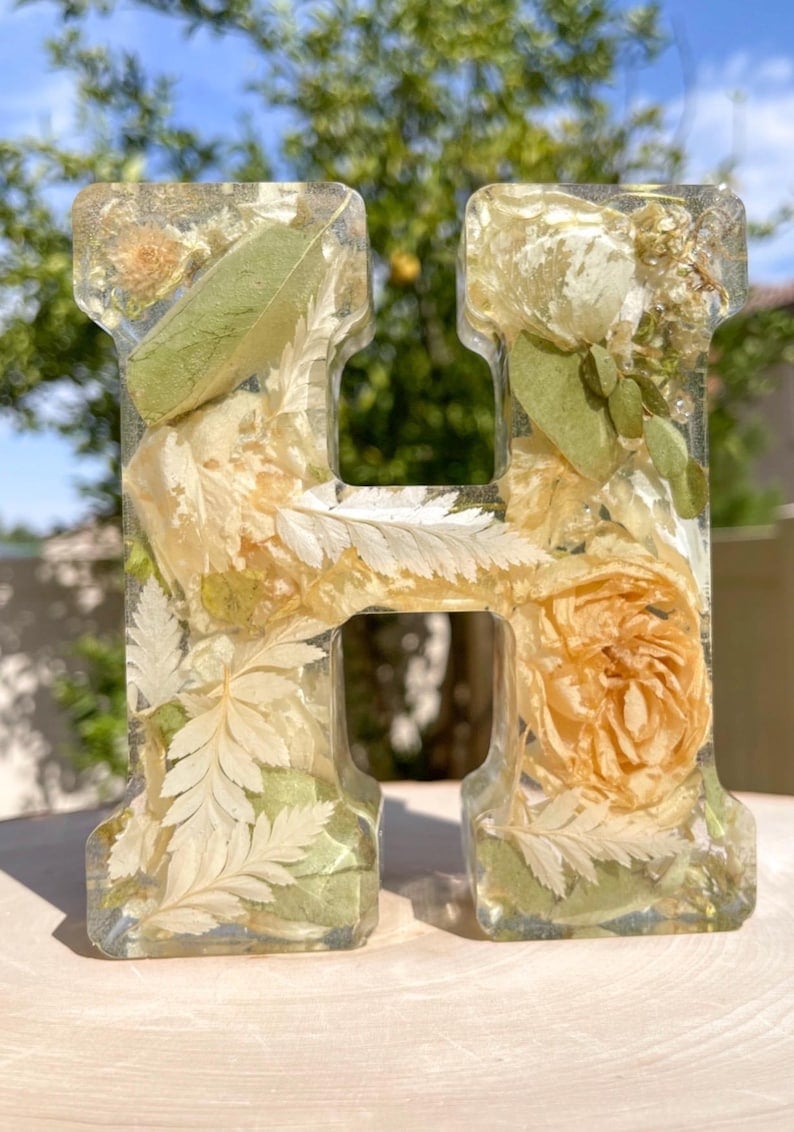 🔥Last Day 70% OFF 🌸Flowers Resin Night Light