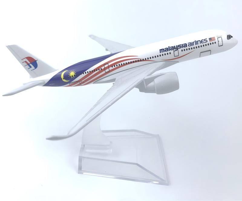 1:400 A350 Malaysia Airlines