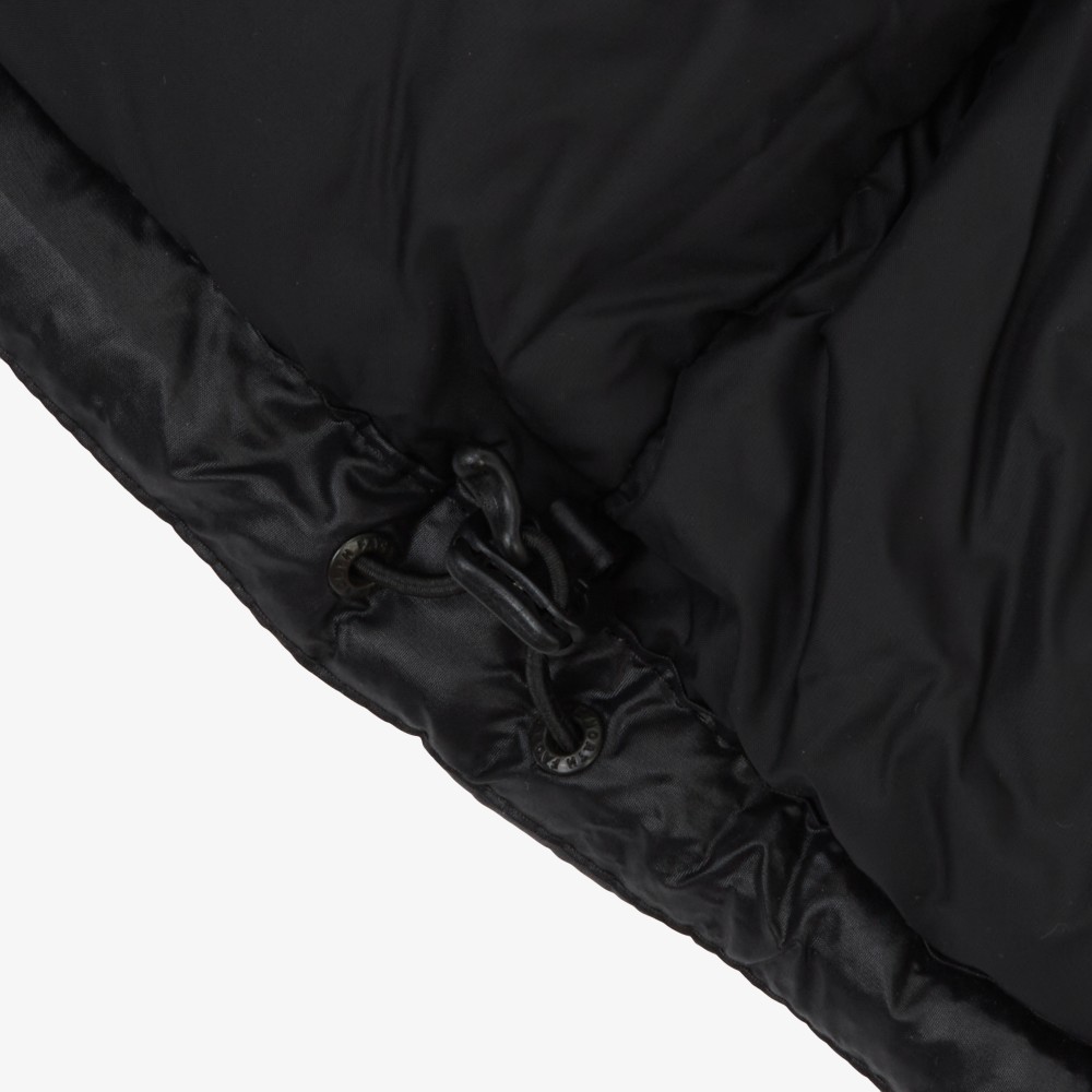 M'S NUPTSE ON JACKET