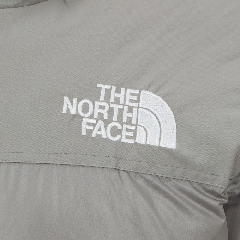 M'S NUPTSE ON JACKET