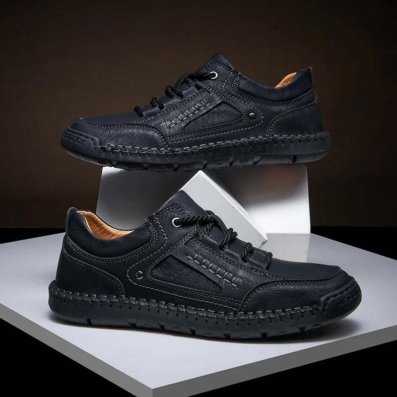 Herren Lederschuhe mit Schnürung und Kontrastnähten