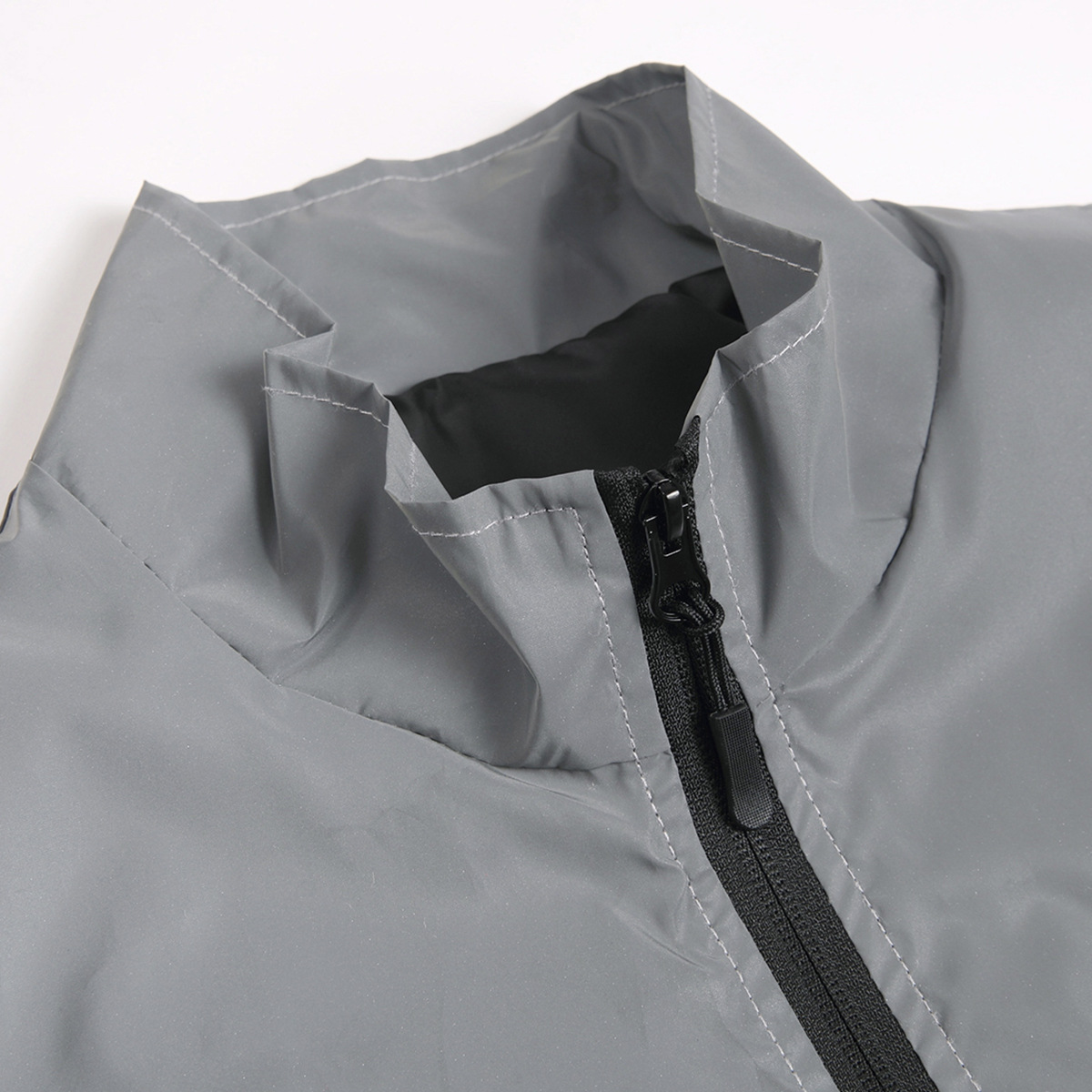 Herrwert | Herren Reflektorjacke mit Stehkragen und funktionalen Reißverschlusstaschen