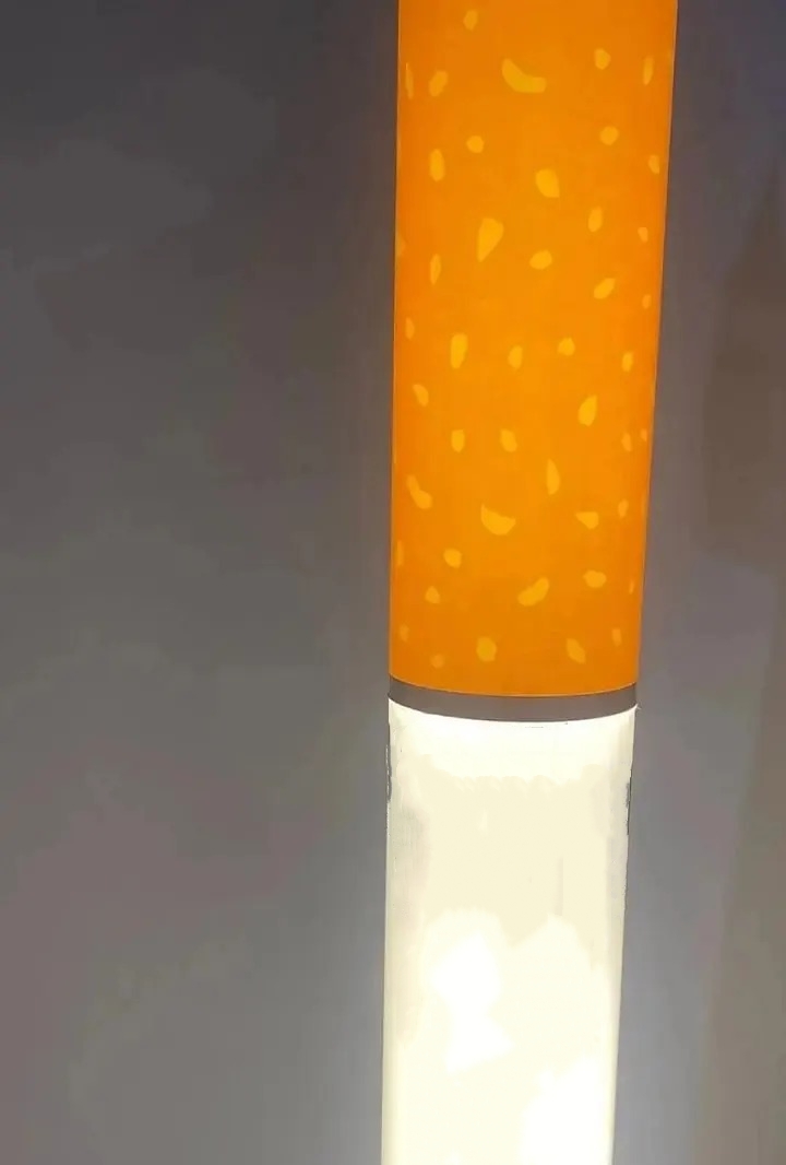 🚬 Stojaca lampa v tvare cigaretovej trubice | Retro priemyselné ambientné osvetlenie