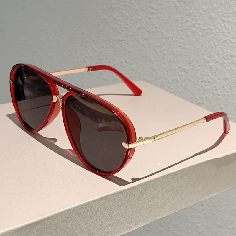 🕶50% ZĽAVA !! ⏰Dámske retro slnečné okuliare s dvojitým mostíkom