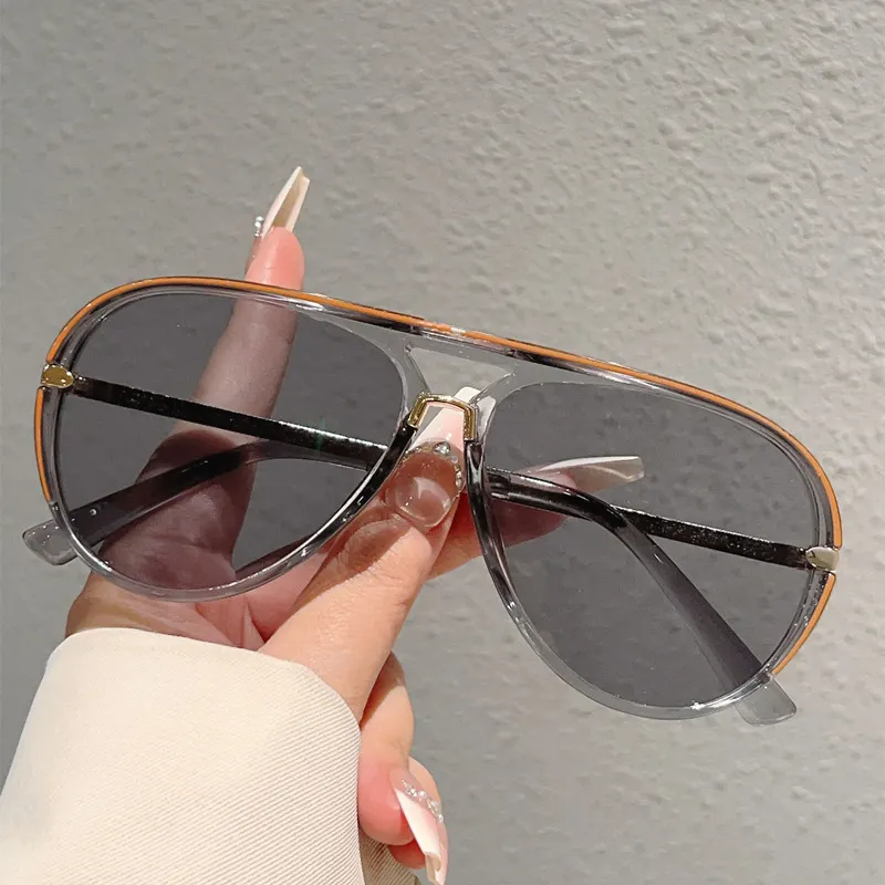 🕶50% ZĽAVA !! ⏰Dámske retro slnečné okuliare s dvojitým mostíkom