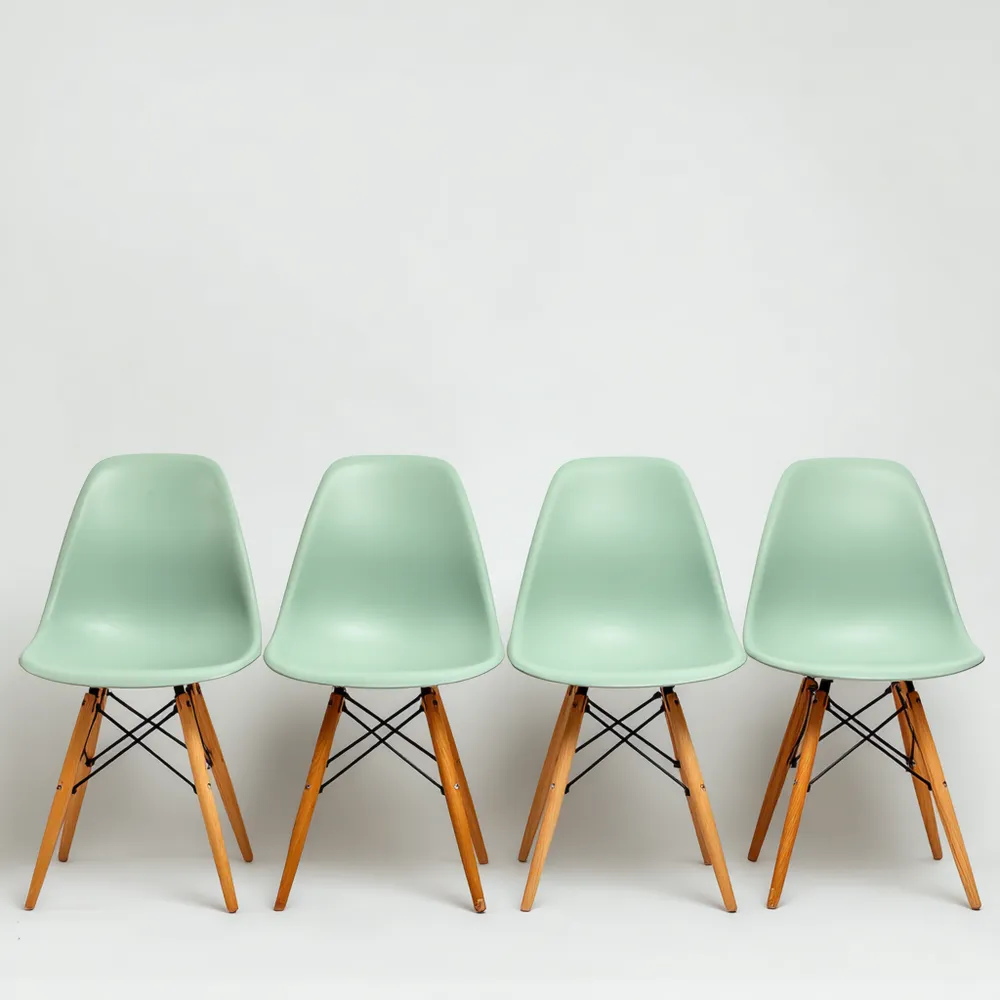 Chaise de salle à manger Lot de 4 en plastique et bois 45x54x83 cm - Vert Menthe - Design moderne