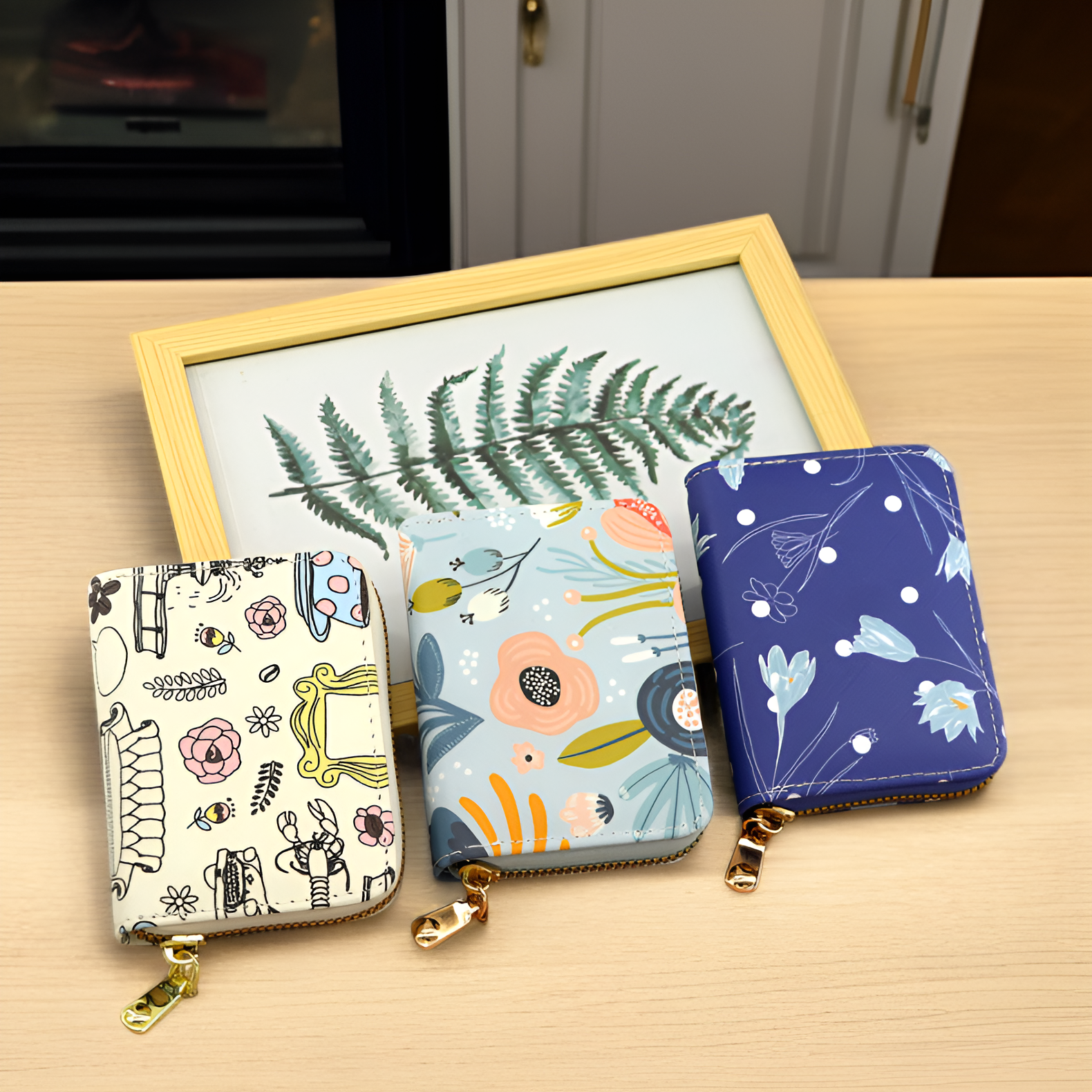 Portmonetka na karty i monety z praktycznymi przegródkami