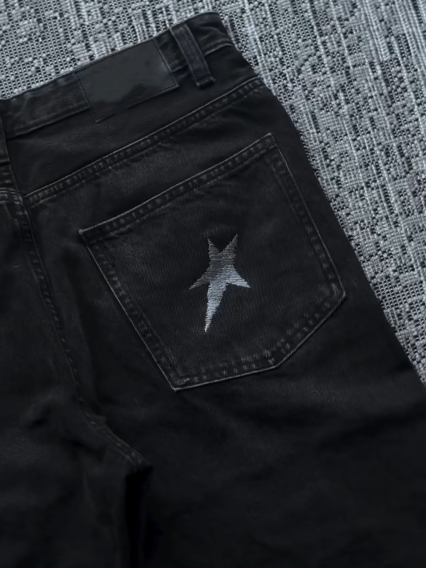 SOVEREIGN EMBROIDERED JEANS
