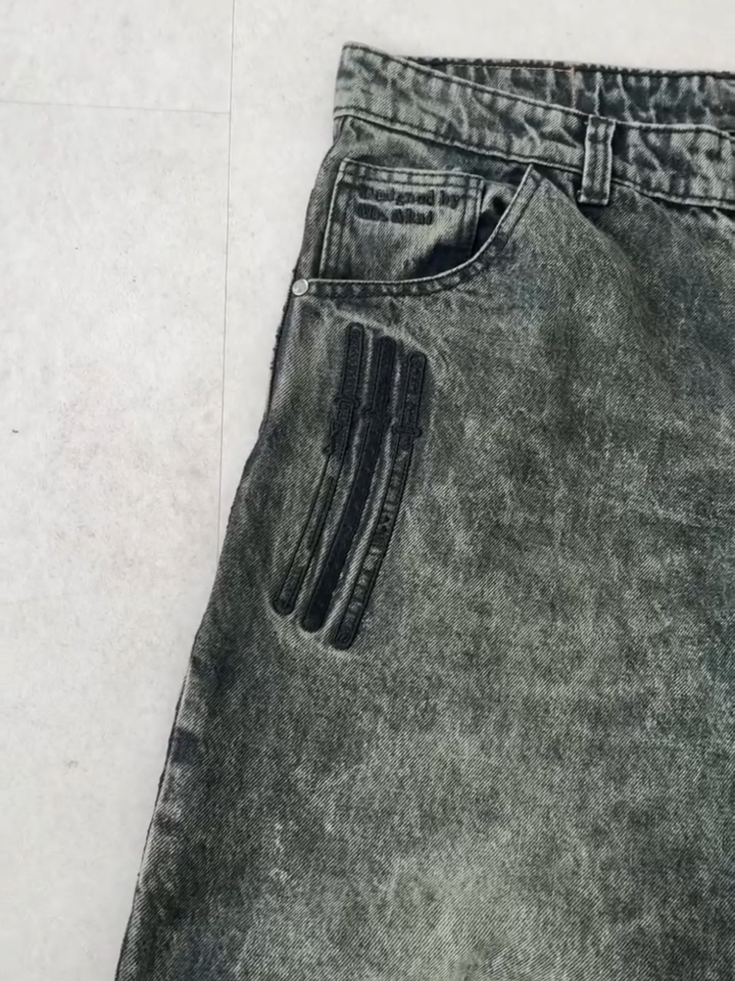 TRIPLE BLADE JEANS
