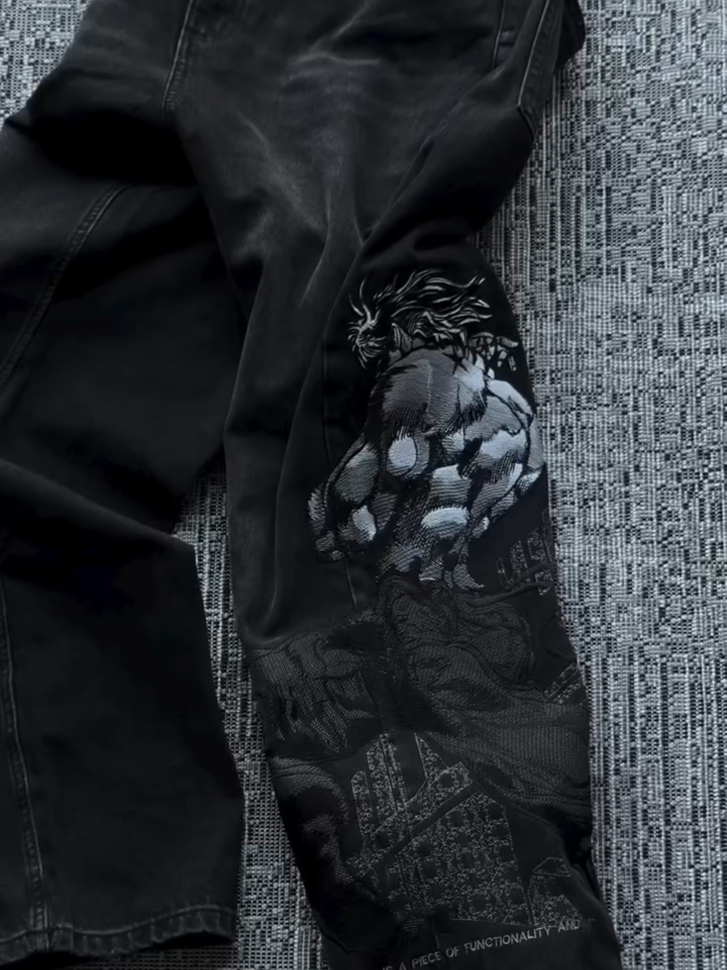 SOVEREIGN EMBROIDERED JEANS