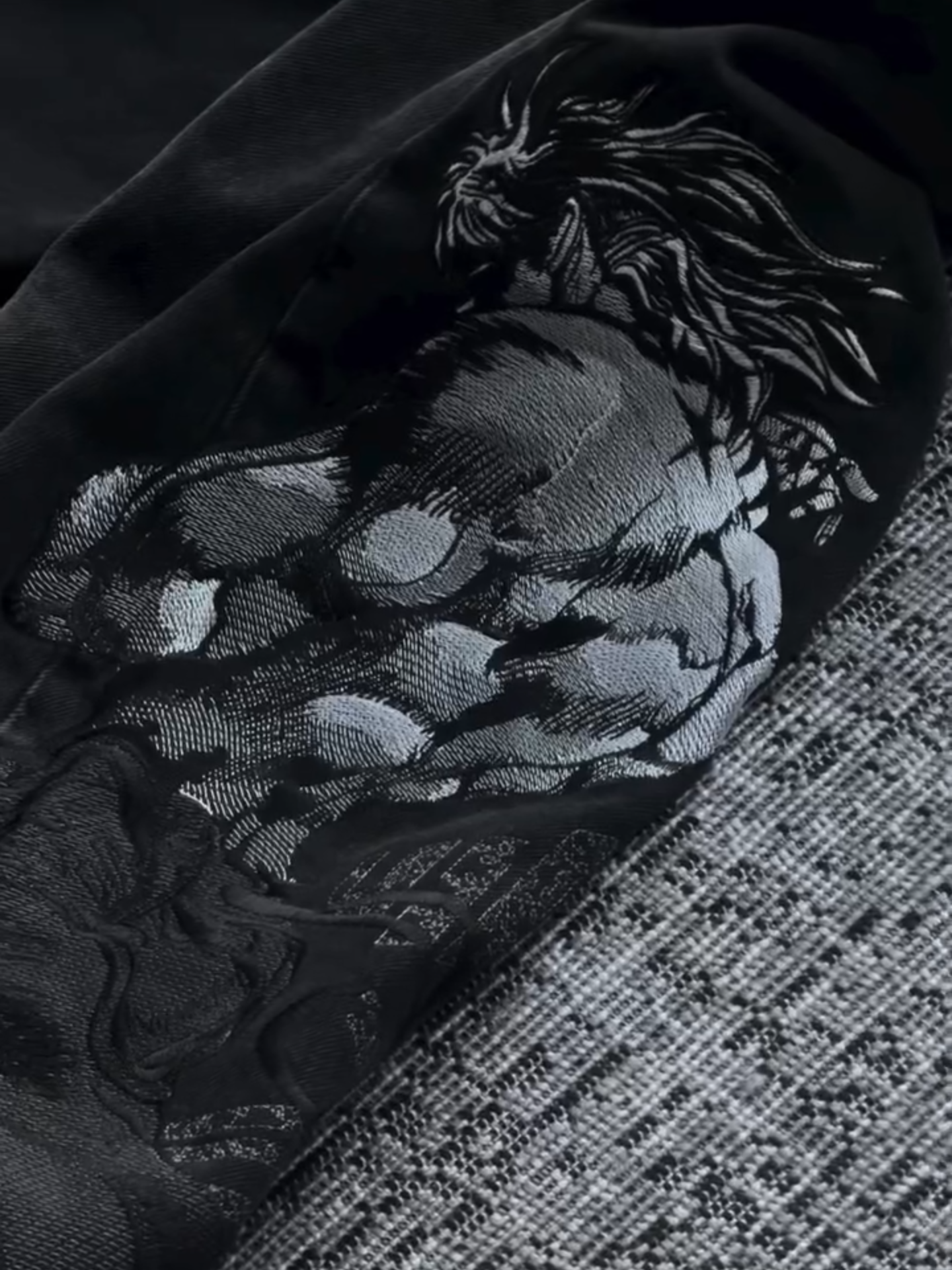 SOVEREIGN EMBROIDERED JEANS
