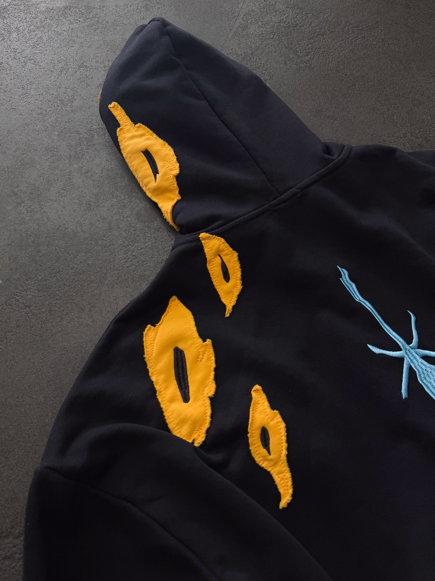 PHANTOM EYES ZIP-UP
