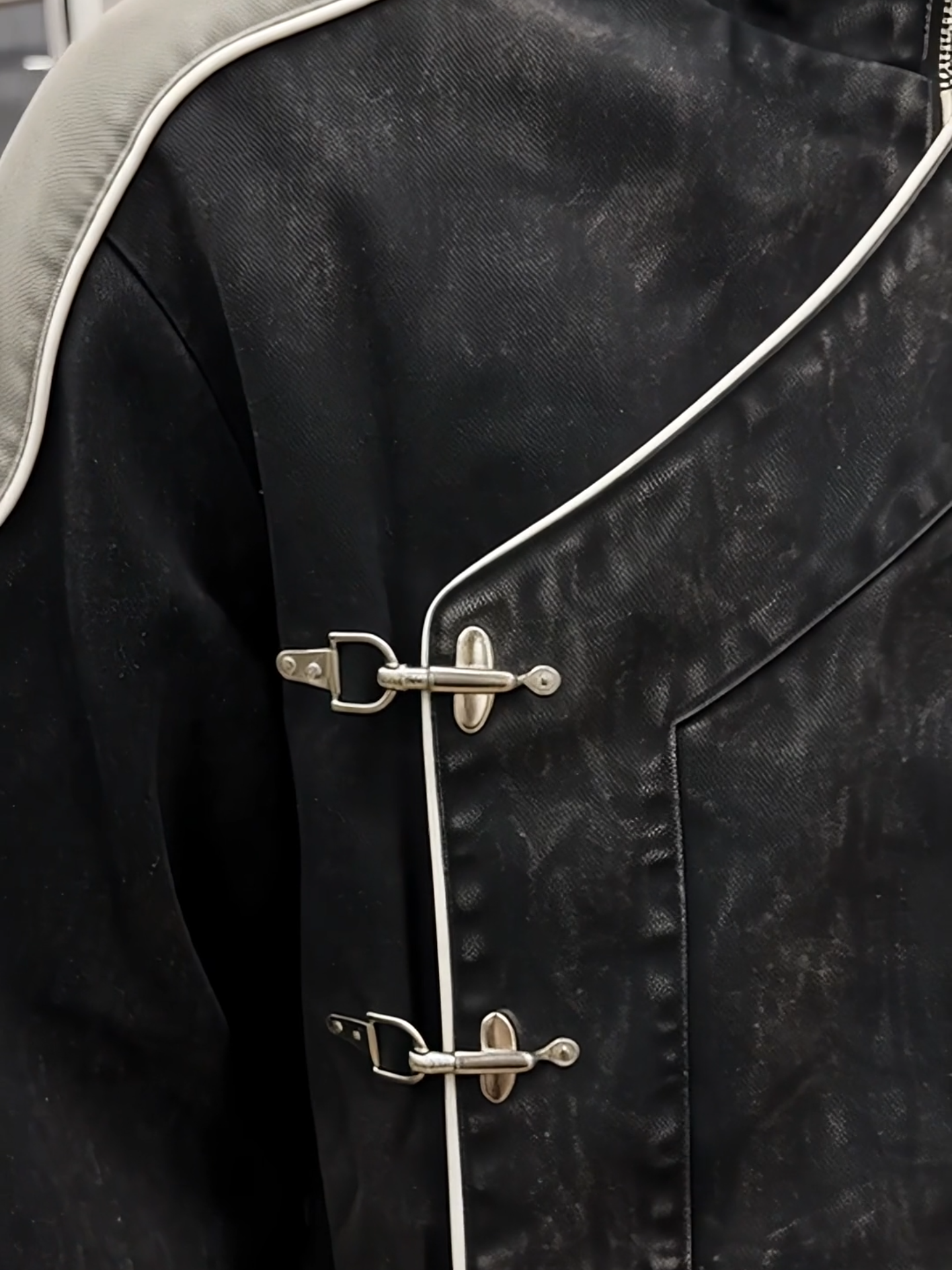 BLACK REIGN JACKET
