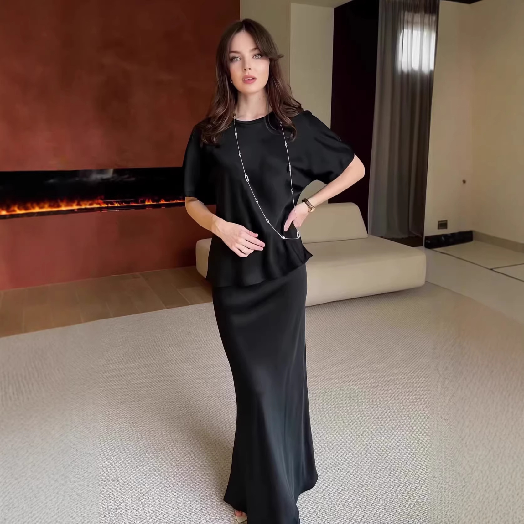 Solid Color Round Neck Short-Sleeved Casual Satin Temperament Skirt