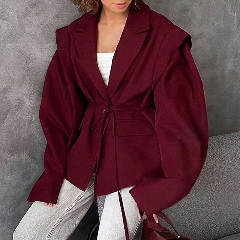 Oversized belted blazer with puff sleeves – Modern and sophisticated elegance