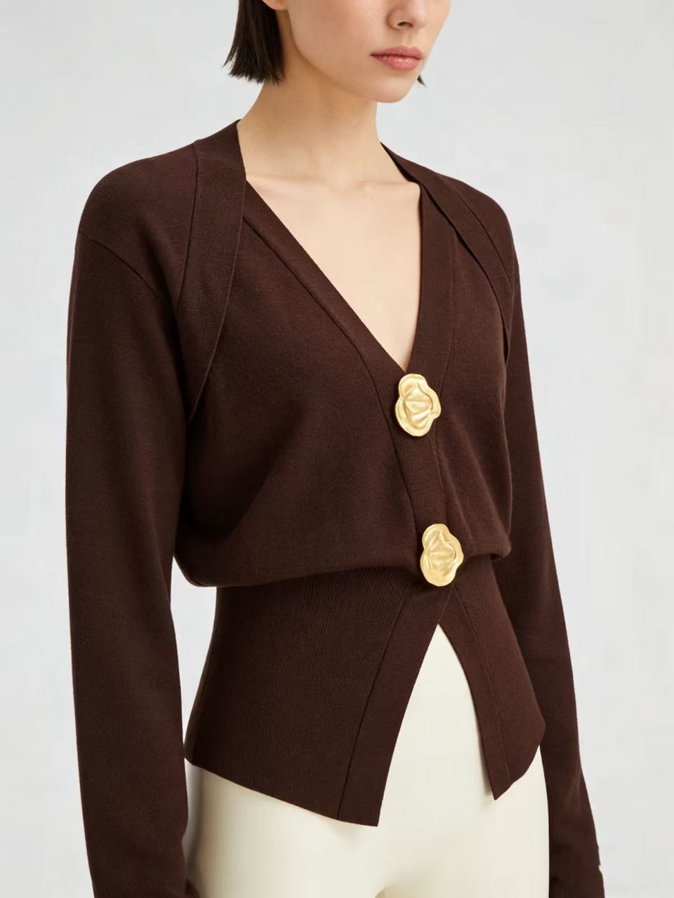 Metal Detail V-Neck Wool Blend Sweater