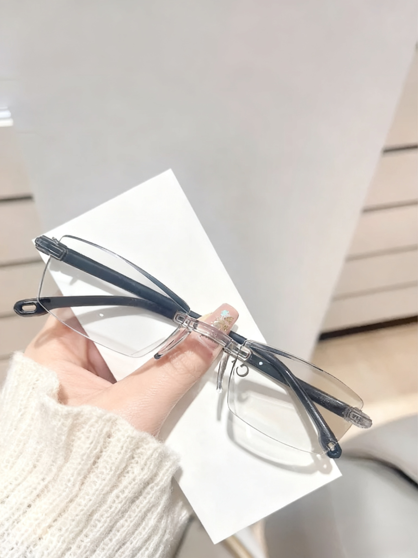 Kékszűrős bifokális szemüveg