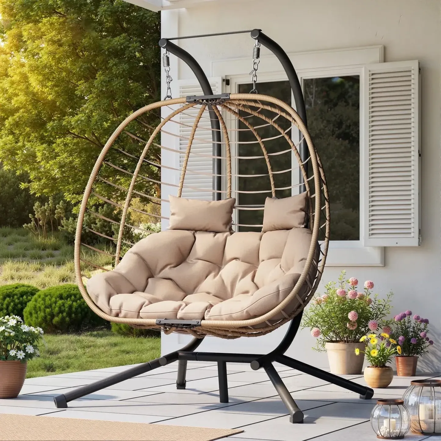 Sillón Colgante Doble de Mimbre (Estilo Huevo) para 2 Personas — Plegable y con Soporte — Banco Colgante para Patio, Balcón, Porche, Interiores y Exteriores