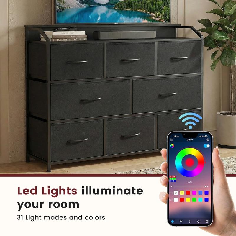 Cómoda Sweetcrispy con 8 cajones de tela, tomas de corriente y luz LED — Mueble de almacenamiento multifuncional y soporte para TV, ideal para dormitorio, sala de estar, oficina o pasillo.