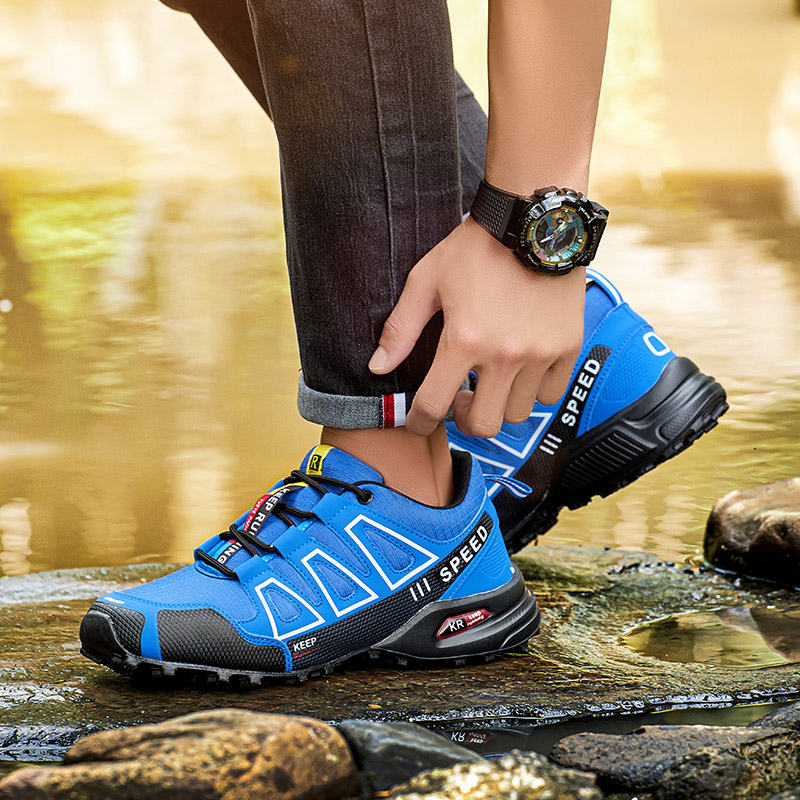 Men's outdoor hiking shoes