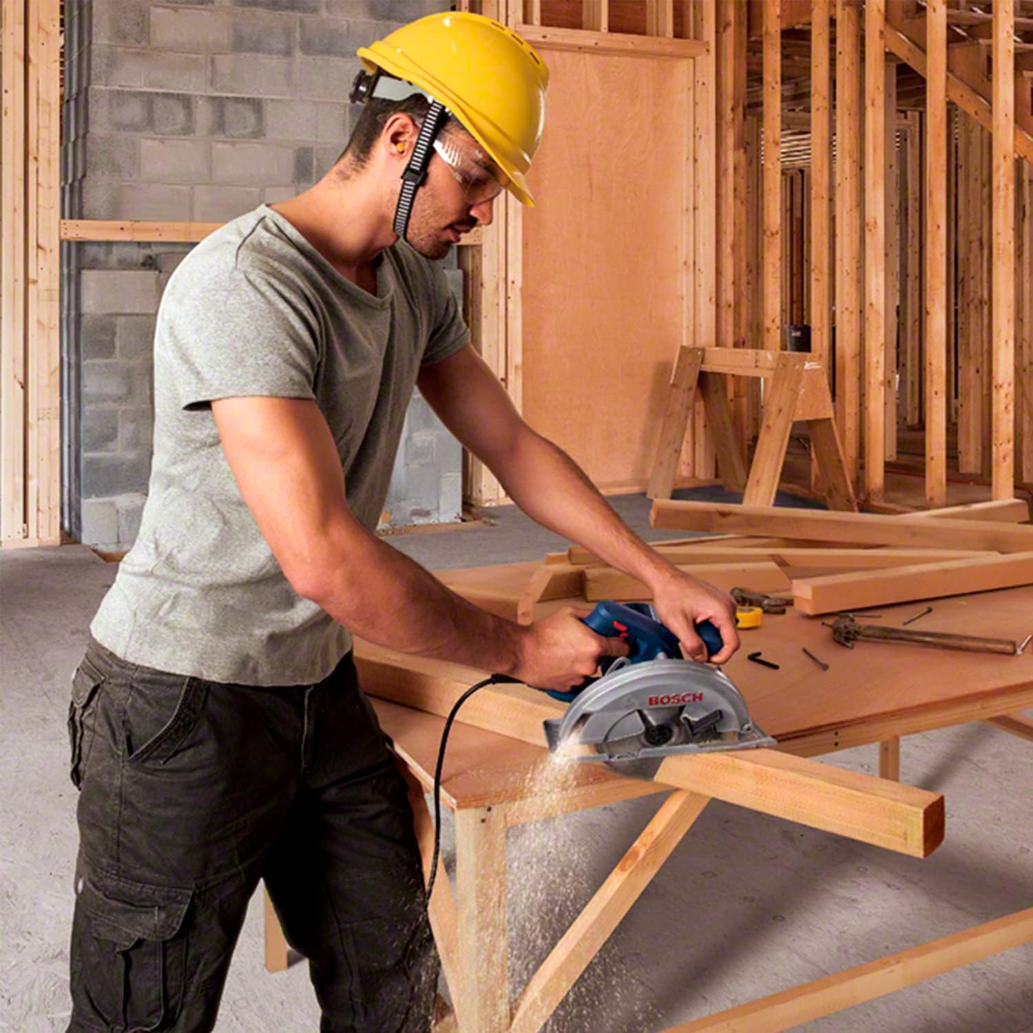 Sierra Circular Bosch GKS 150 1500W 127V 2 Discos y guía