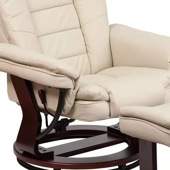 Sillón Reclinable Y Otomano De Cuero Beige Flash