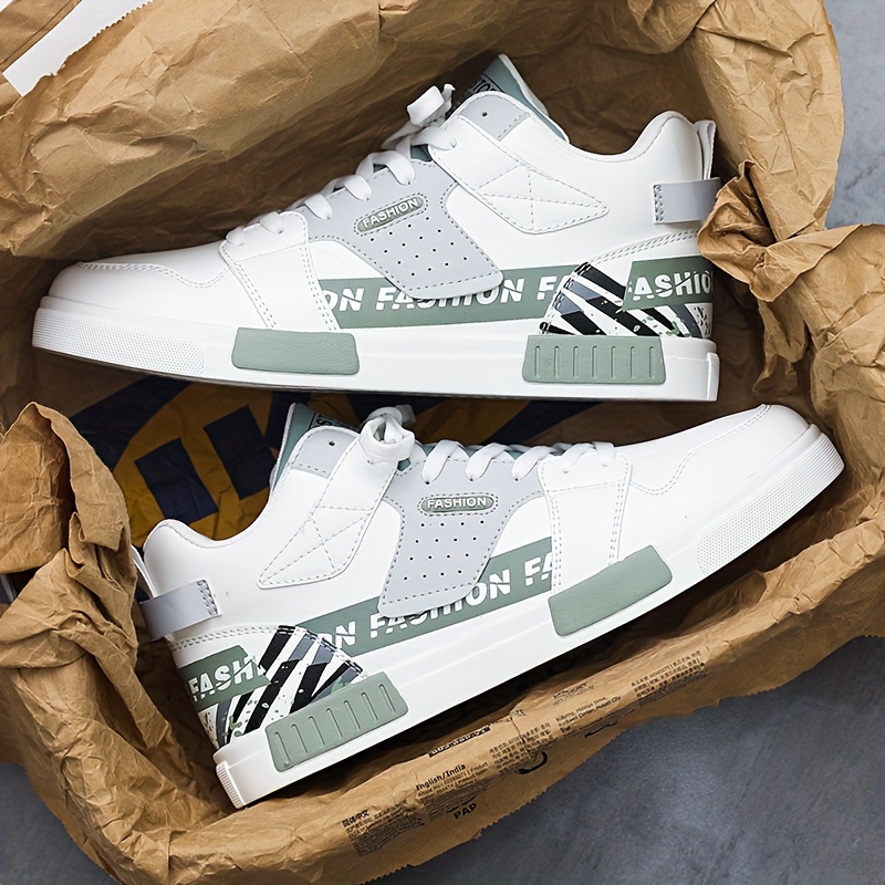 Men's Skateboarding Shoes Outdoor Sports Shoes Street Board Shoes Student Youth Four Seasons Comfortable and Versatile Fashion Small White Shoes Mid Top Foot Protection