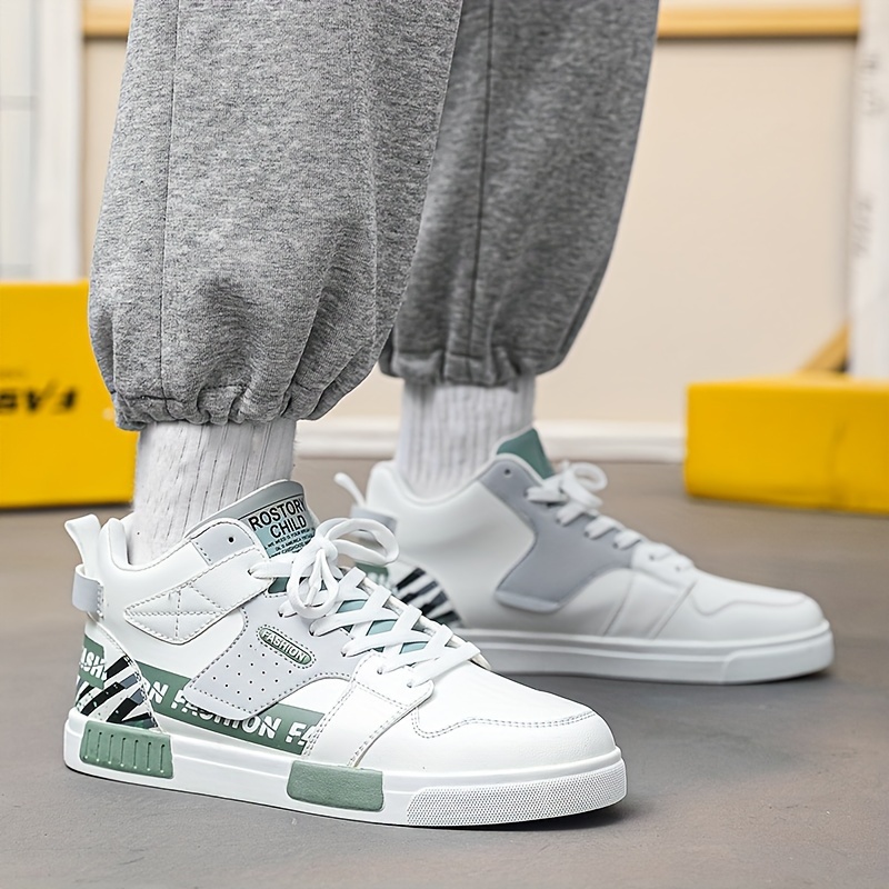 Men's Skateboarding Shoes Outdoor Sports Shoes Street Board Shoes Student Youth Four Seasons Comfortable and Versatile Fashion Small White Shoes Mid Top Foot Protection