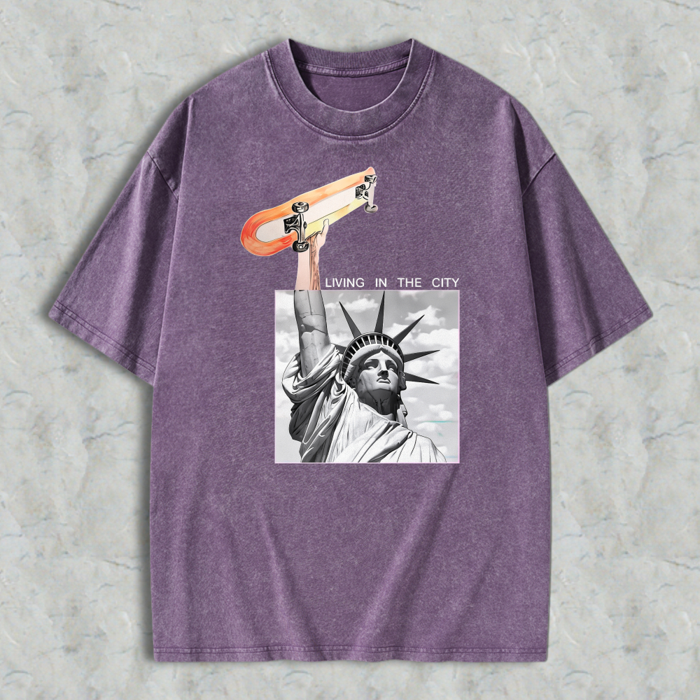 Statue Of Liberty Holding Skateboard Living In The City Graphic Washed T-shirt