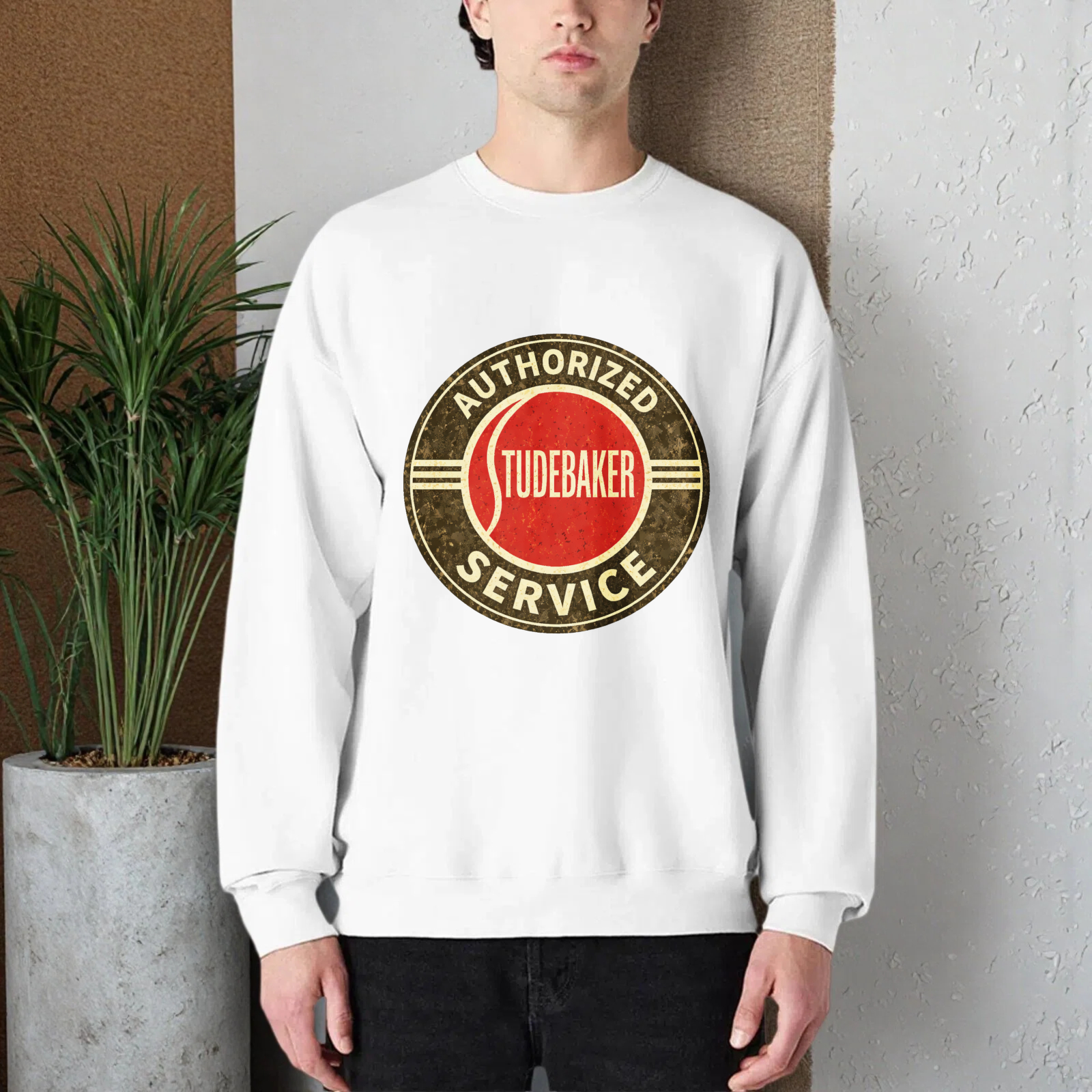 TEECURENT Authorized Studebaker Service Logo Sweatshirt Black Unisex Crewneck Pullover Long Sleeve Casual Wear