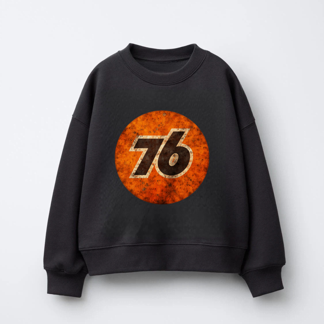 TEECURENT 76 Logo Sweatshirt Black Crewneck Pullover Fashion Graphic Sweatshirt Unisex Casual Wear