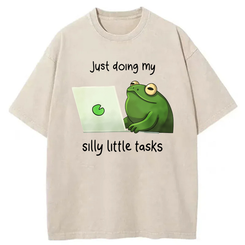Frog Using Laptop With Text Above And Below tshirt 100% cotton