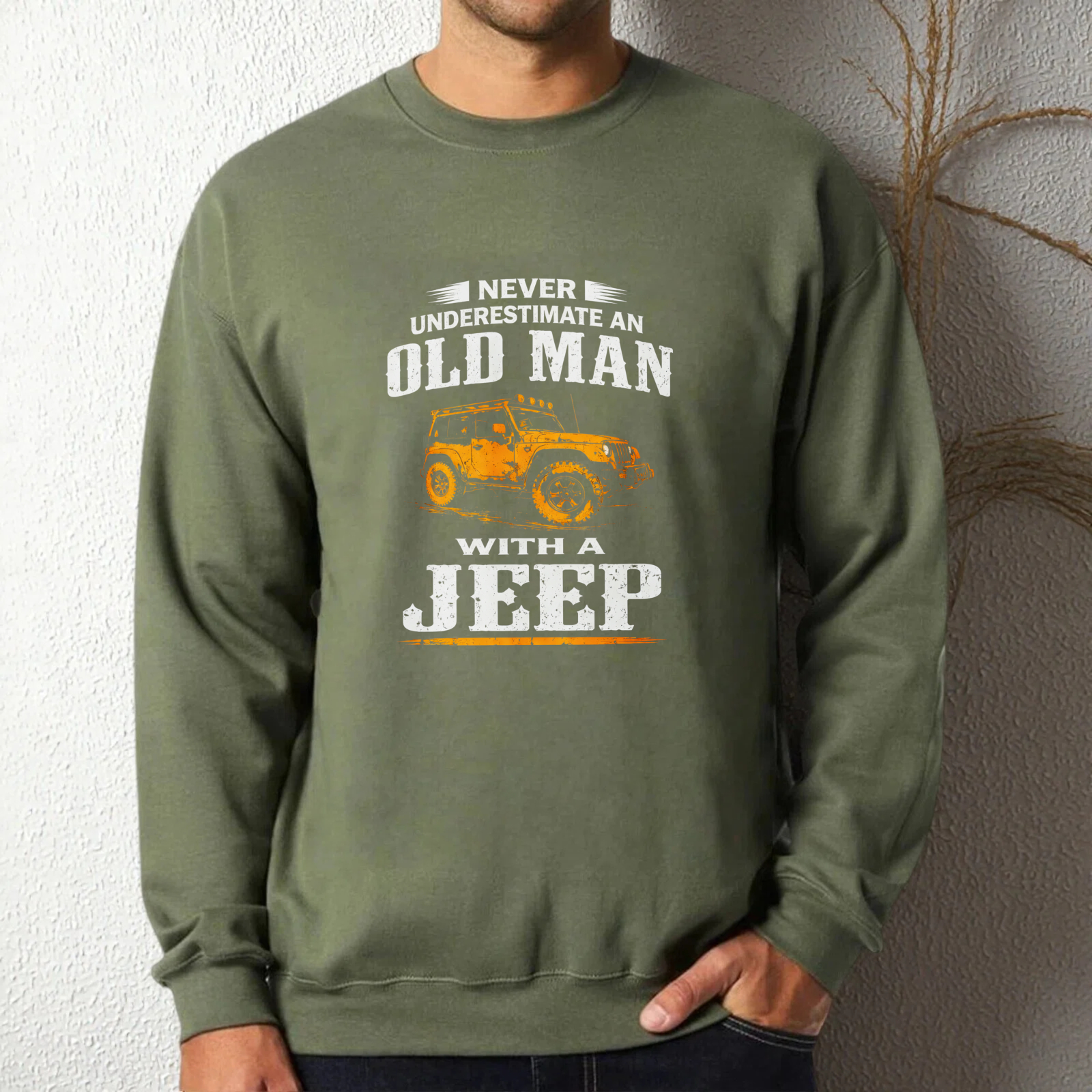 TEECURENT Never Underestimate An Old Man With A Jeep Sweatshirt For Men And Women Unisex Crewneck Pullover Long Sleeve Casual Top
