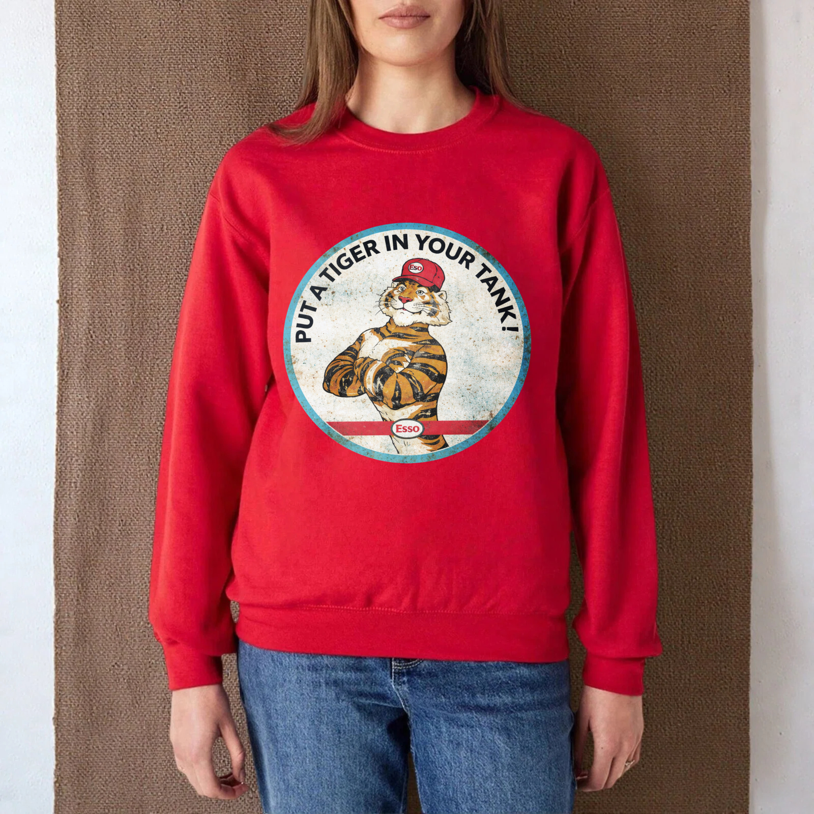 TEECURENT Put A Tiger In Your Tank Vintage Style Sweatshirt With Classic Tiger Logo And Retro Design For Men Women Unisex Casual Wear