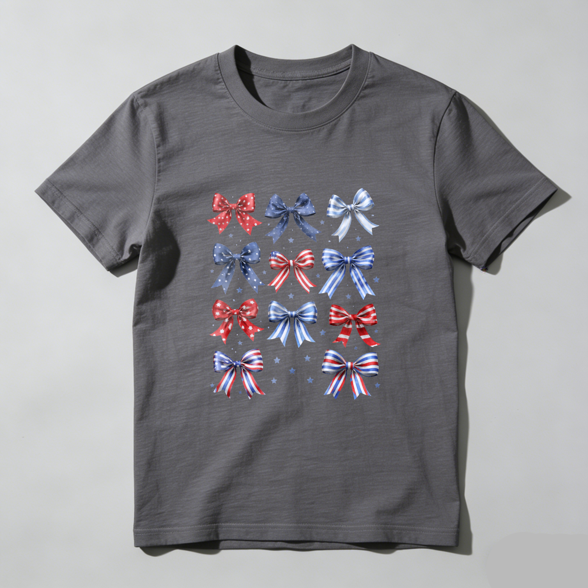 TEECURENT Patriotic Bow Pattern T-Shirt Red White And Blue Stars Design American Flag Inspired Casual Top WOMEN