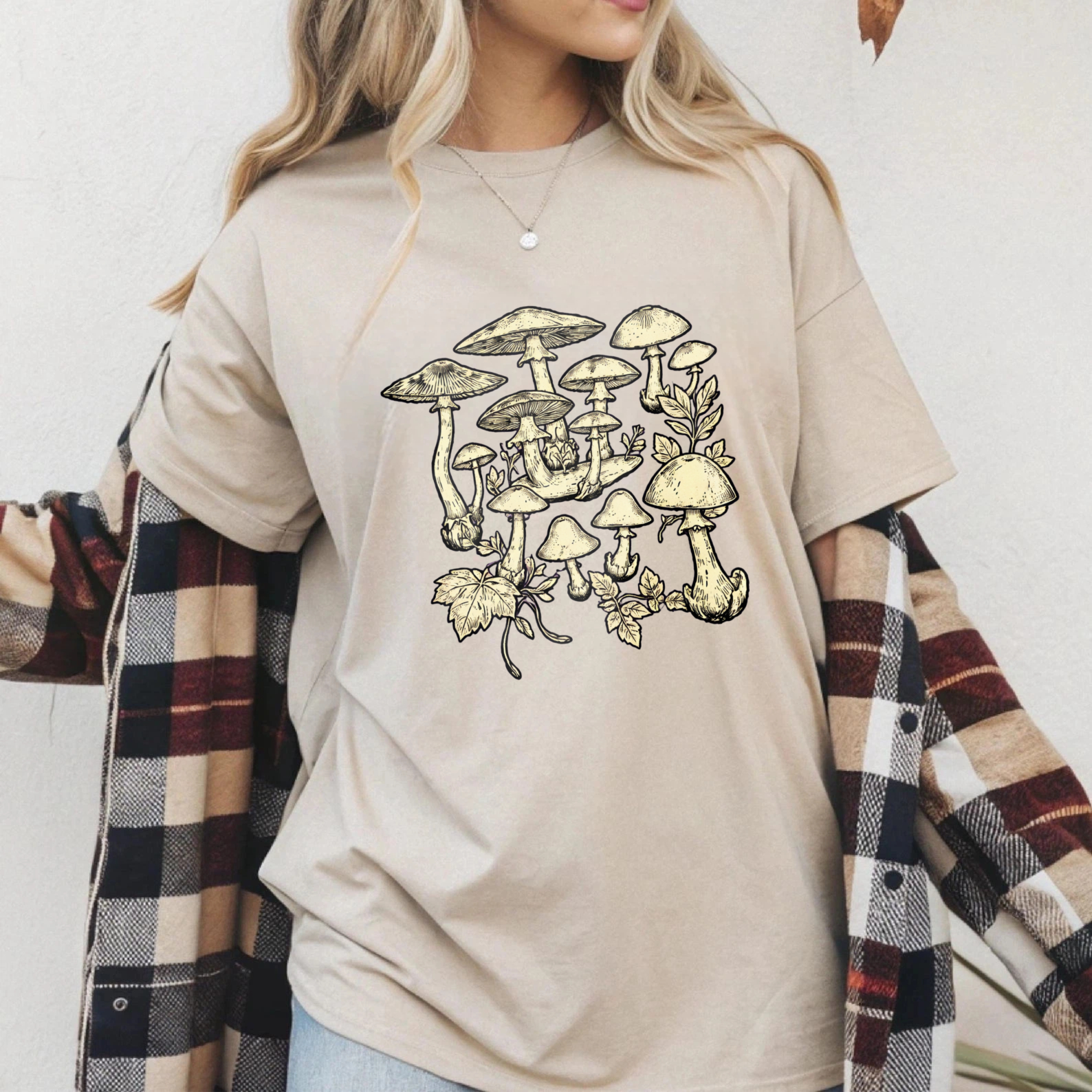 TEECURENT Mushroom Forest Botanical Design T-Shirt Nature Inspired Graphic Tee For Men And Women WOMEN